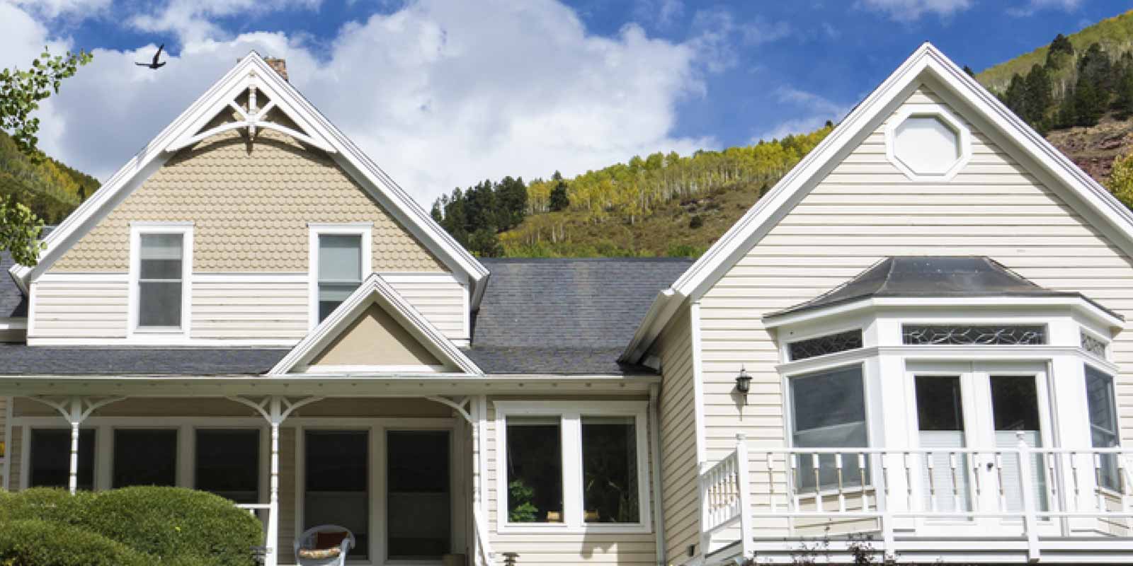 houses in mountain hills